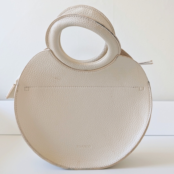 Round Handbag - Picture 2 of 4